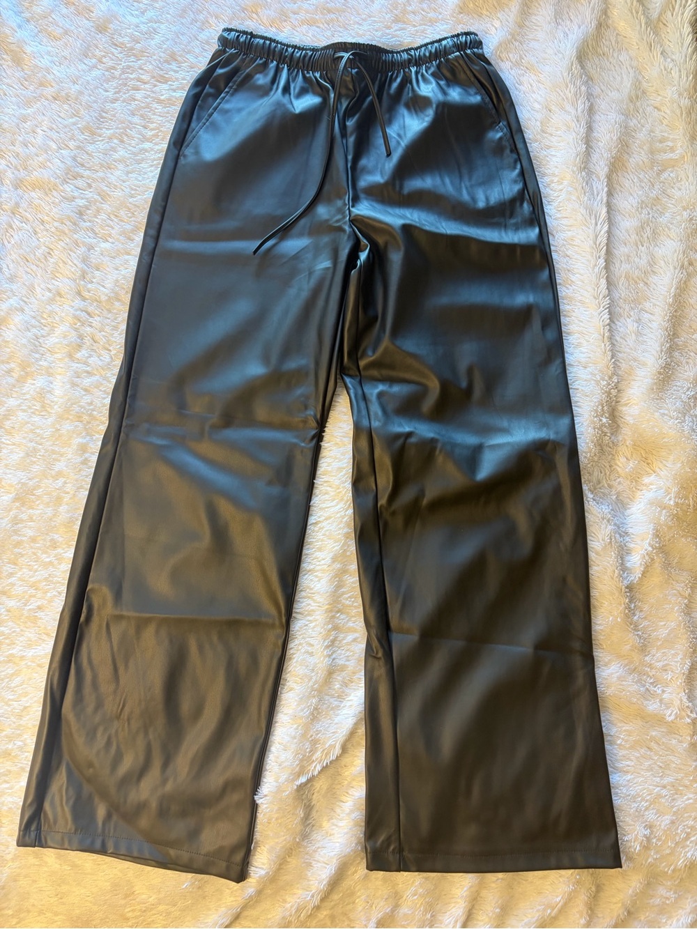 Wide-Leg Faux Leather women’s Pants - Black